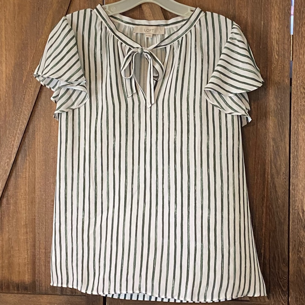 LOFT Green Striped Women's Top